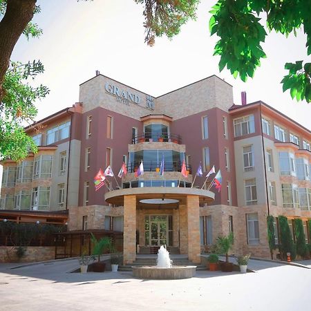 Grand M Hotel نافوي المظهر الخارجي الصورة