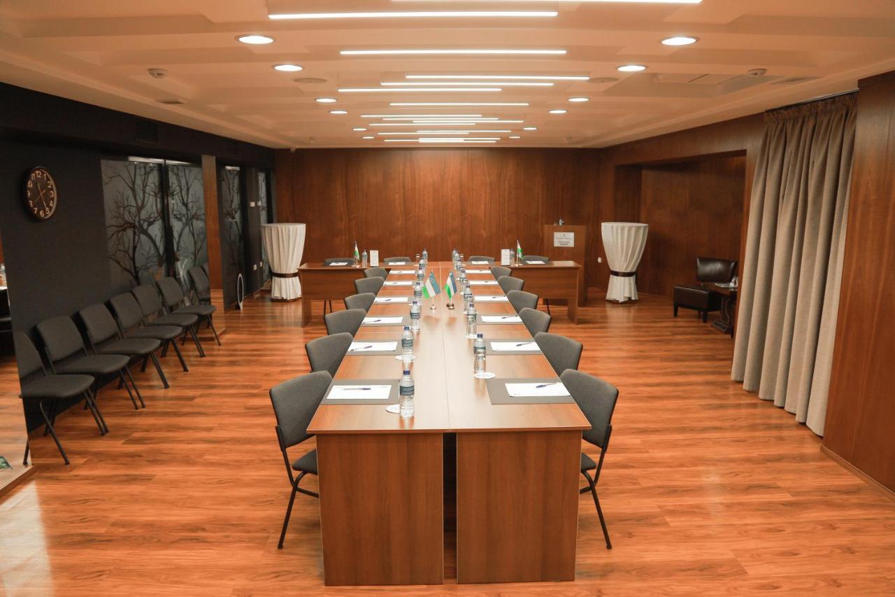 Grand M Hotel نافوي المظهر الخارجي الصورة