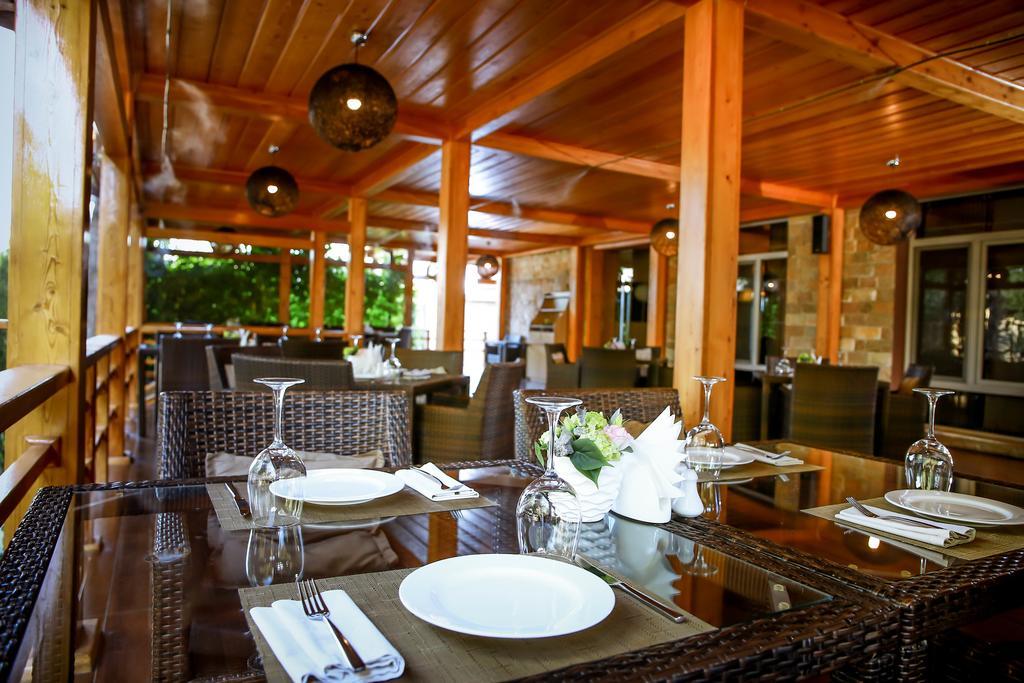 Grand M Hotel نافوي المظهر الخارجي الصورة