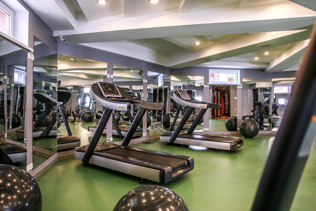 Grand M Hotel نافوي المظهر الخارجي الصورة